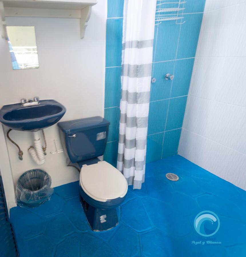 Hostal Azul Y Blanco Санта-Крус-Уатулько Екстер'єр фото
