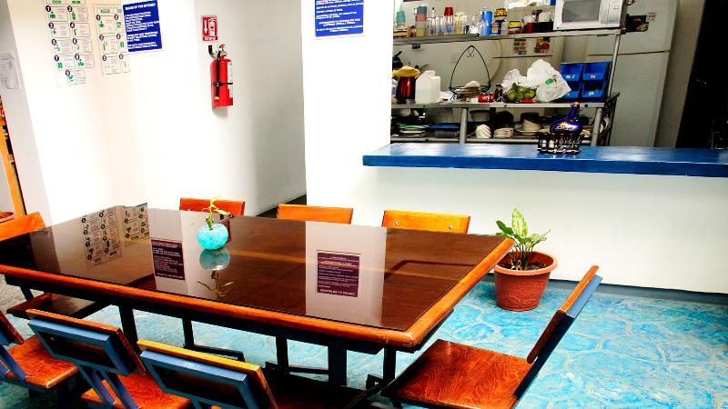 Hostal Azul Y Blanco Санта-Крус-Уатулько Екстер'єр фото